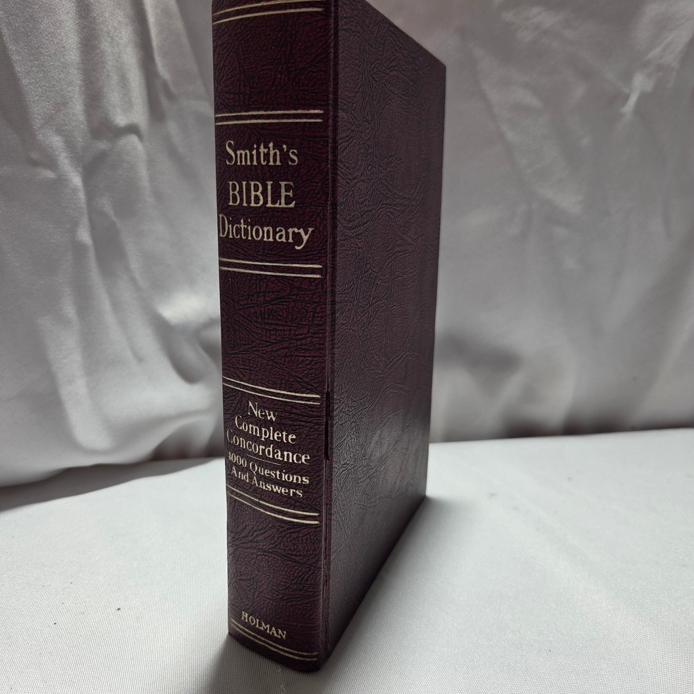 Smith's‎ Bible Dictionary Holman Revised Edition Concordance Hardcover Burgundy